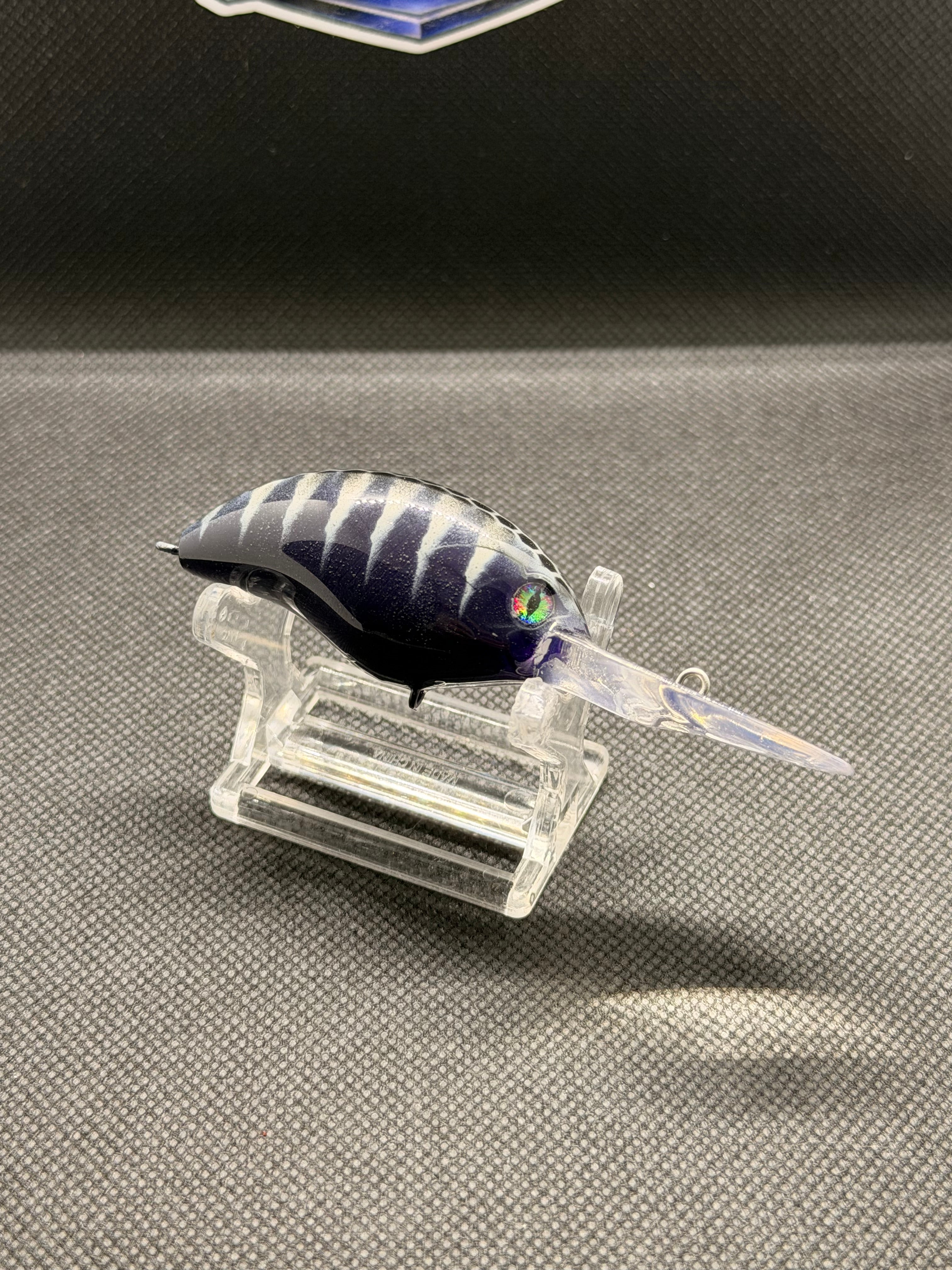 M&A White Slasher